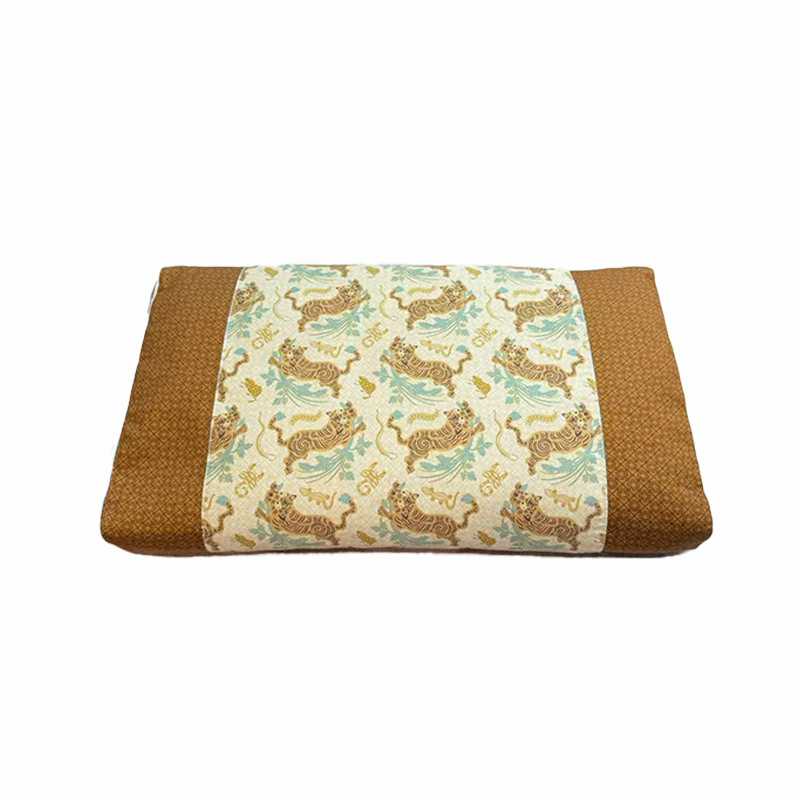 艾虎宫廷枕 岩棕咖